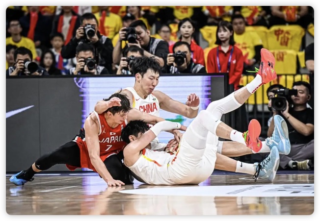 42分大勝！亞預(yù)賽中國男籃復(fù)仇日本 趙睿16+8+5